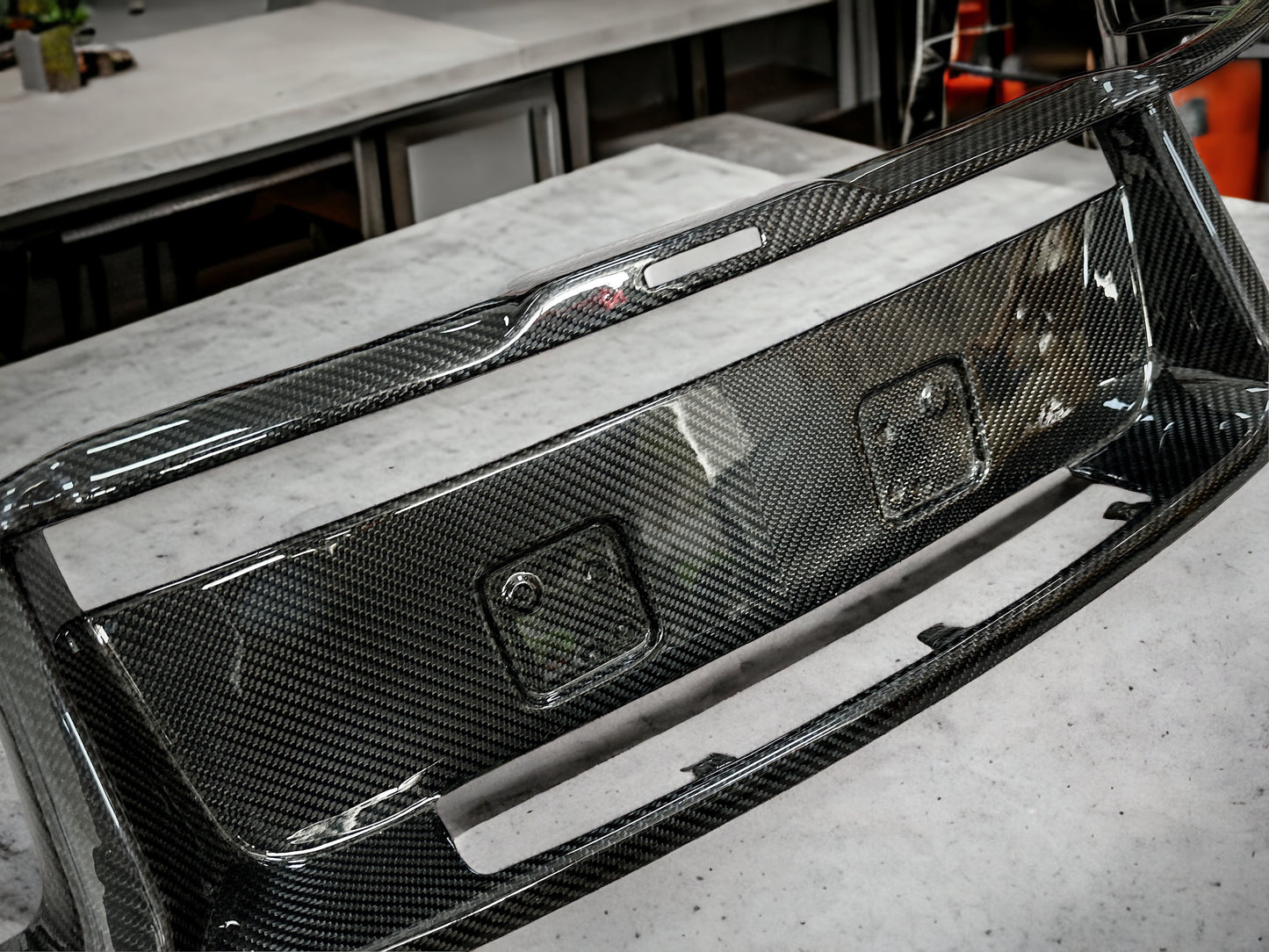 Lotus Emira Carbon Fiber Diffuser Surround