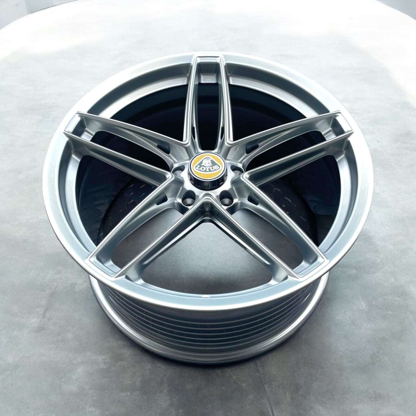 V8 Lightweight Alloy Forged Wheels by Aerie Performan